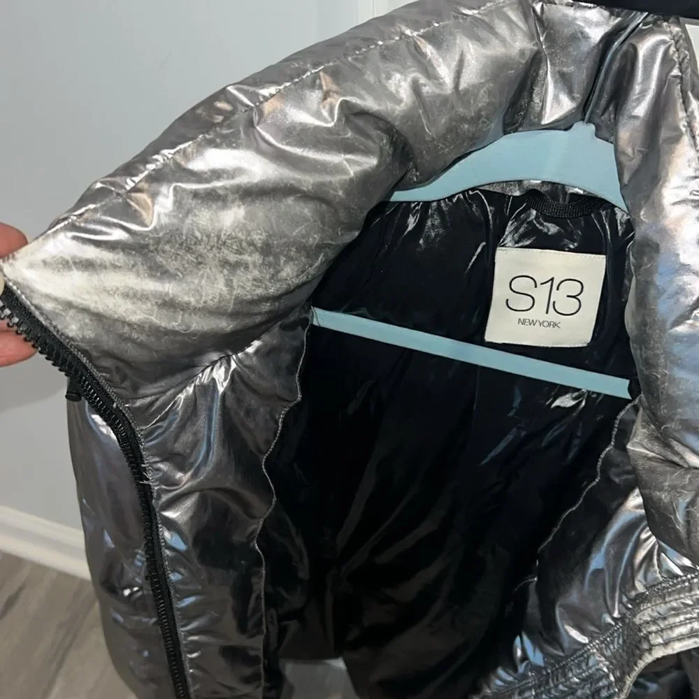 S13 Kylie Metallic Duck Down Feather Detachable Hooded Puffer Jacket